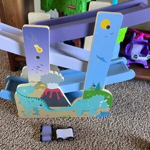 Wooden Dinosaur Car Ramp Toy - Purple & Blue